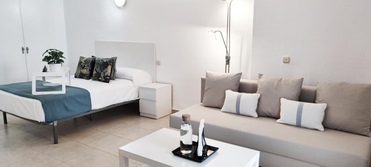 Benalbeach Casa Kito Relax 1ª Linea De Playa Benalmádena Exteriér fotografie